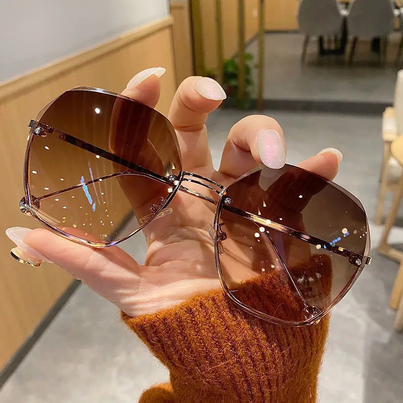 Merkdesign Mode Nieuwe Polygon - Designer Sunglasses recensie en prijs